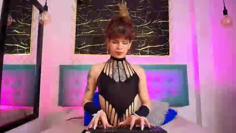     online show from September 9, 10:20 pm