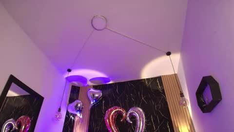     online show from February 19, 8:38 pm