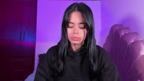 Snapshot of bella_sun_ chatting on October 28, 5:22 am Valeria Model Independent online show from October 28, 5:22 am