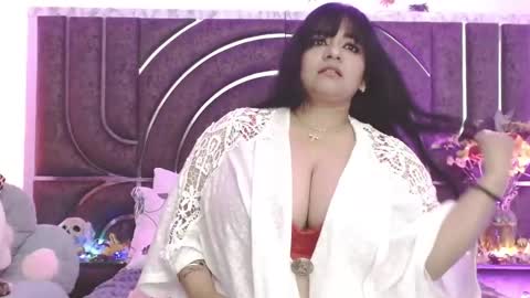 Snapshot of bella_taylor_a chatting on October 15, 3:17 am  Bella Taylore  online show from October 15, 3:17 am