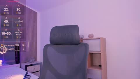 Snapshot of bellaastorm chatting on October 31, 9:16 pm bellaastorm online show from October 31, 9:16 pm