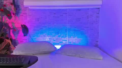 Snapshot of bellablazze chatting on November 21, 11:53 am bellablazze online show from November 21, 11:53 am