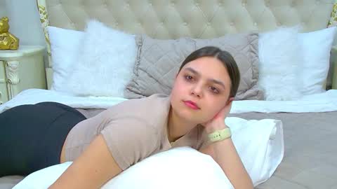 Snapshot of bellaboolman chatting on February 5, 3:34 am BellaBoolman online show from February 5, 3:34 am