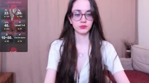 Snapshot of bellacatlovesmeat chatting on November 2, 7:05 pm BellaCatLovesMeat online show from November 2, 7:05 pm