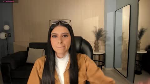 Bella online show from December 2, 3:56 am