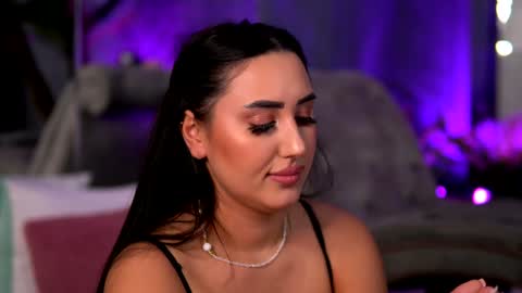 Snapshot of belladoyle chatting on December 7, 3:30 pm belladoyle online show from December 7, 3:30 pm