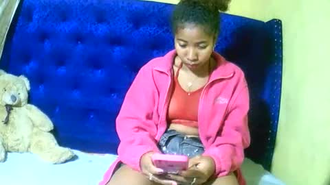 bellaena online show from September 13, 7:13 pm