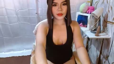 bellafox online show from April 8, 2:50 pm