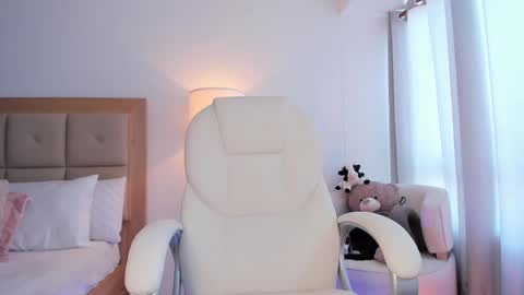 Bella Mia online show from September 12, 7:14 pm