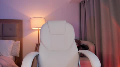 Bella Mia online show from October 11, 3:50 am