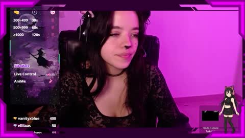 Snapshot of bellamoteluna chatting on November 1, 3:52 am Bella Monteluna online show from November 1, 3:52 am