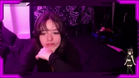 Snapshot of bellamoteluna chatting on November 12, 2:45 am Bella Monteluna online show from November 12, 2:45 am