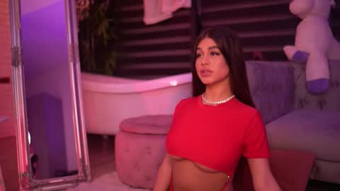 Bella online show from December 1, 6:57 pm