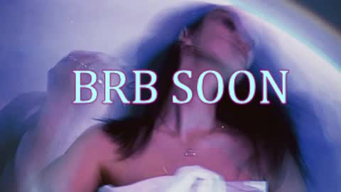 bellaparker_ online show from April 21, 11:38 am