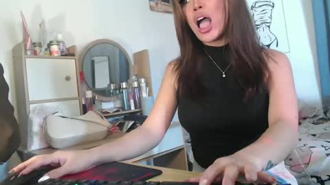 Snapshot of bellaporchxxx chatting on December 3, 1:35 am Bella Porch online show from December 3, 1:35 am