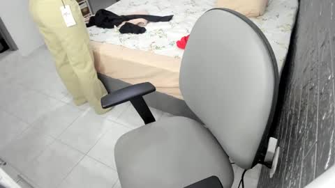 Snapshot of bellaprettty chatting on January 8, 9:55 pm Bella Angelycal online show from January 8, 9:55 pm