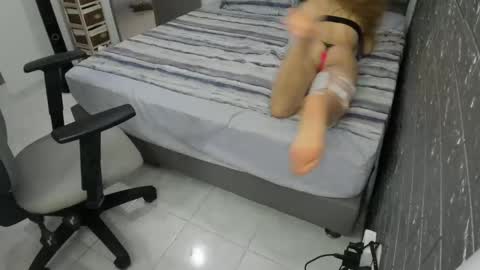 Snapshot of bellaprettty chatting on January 27, 10:16 pm Bella Angelycal online show from January 27, 10:16 pm