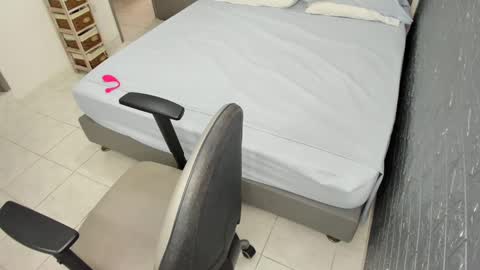 Snapshot of bellaprettty chatting on October 4, 3:10 pm Bella Angelycal online show from October 4, 3:10 pm