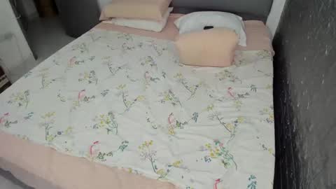 Snapshot of bellaprettty chatting on November 27, 11:07 pm Bella Angelycal online show from November 27, 11:07 pm