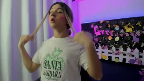 bellaroge online show from April 8, 5:07 am