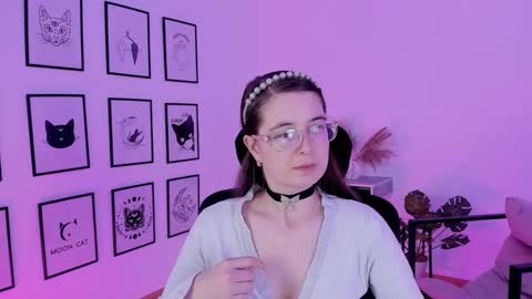 Snapshot of bellatrixllestrange chatting on December 16, 9:35 am Bella. Ntmu online show from December 16, 9:35 am