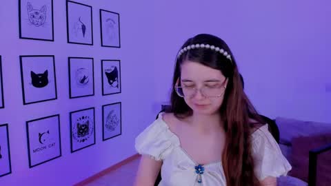 Snapshot of bellatrixllestrange chatting on December 28, 2:11 am Bella. Ntmu online show from December 28, 2:11 am