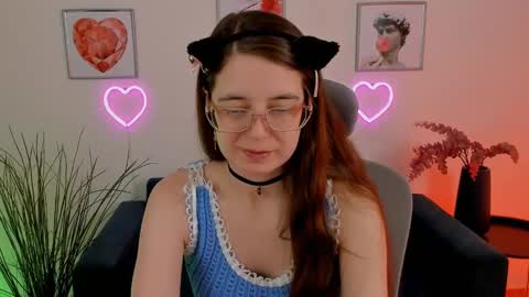 Snapshot of bellatrixllestrange chatting on February 4, 5:01 pm Bella. Ntmu online show from February 4, 5:01 pm