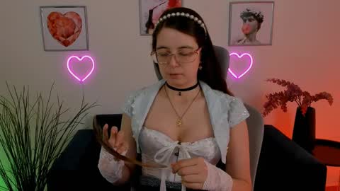 Snapshot of bellatrixllestrange chatting on February 4, 11:16 pm Bella. Ntmu online show from February 4, 11:16 pm