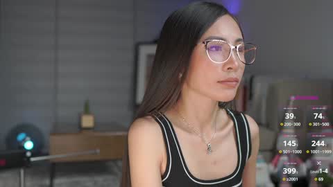 Belle Adrienne  IG  online show from December 11, 7:46 pm