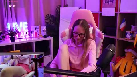 Alice online show from March 19, 7:34 am