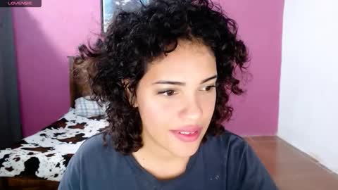 Snapshot of belle_katty000 chatting on November 2, 6:32 pm SOFIA online show from November 2, 6:32 pm