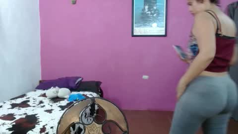 Snapshot of belle_katty000 chatting on December 2, 6:03 pm SOFIA online show from December 2, 6:03 pm