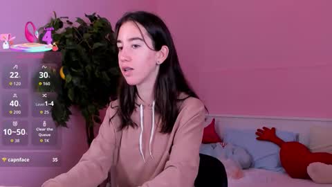 Bella online show from September 13, 2:39 pm