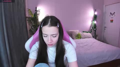 Belle online show from December 18, 1:11 am