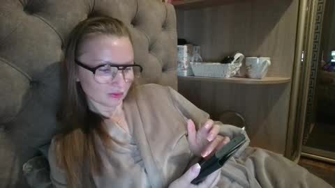 Amelia online show from October 19, 5:13 pm