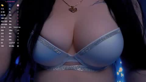 Snapshot of bellelovexx chatting on September 20, 9:49 pm Hello I am kind friendly and cute girl online show from September 20, 9:49 pm
