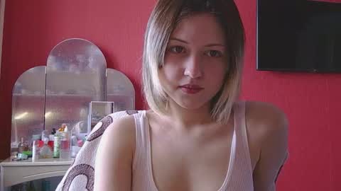 Snapshot of belovedmary chatting on March 2, 9:27 am belovedmary online show from March 2, 9:27 am