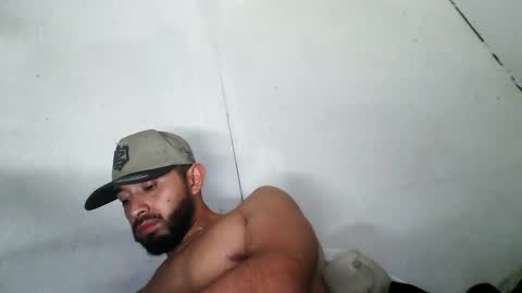 Snapshot of bemysecrett chatting on February 27, 3:37 pm bemysecrett online show from February 27, 3:37 pm