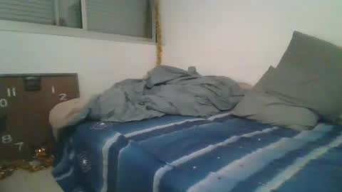 benbare13 online show from December 28, 9:40 pm