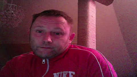 Snapshot of benizio_ chatting on December 23, 3:01 pm benizio online show from December 23, 3:01 pm