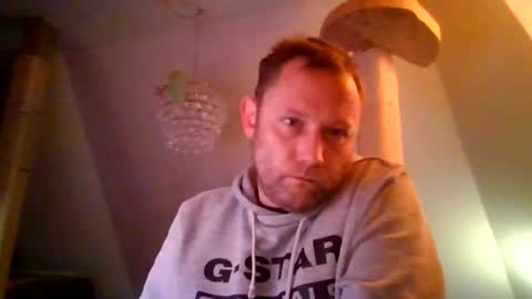 Snapshot of benizio_ chatting on January 2, 11:06 pm benizio online show from January 2, 11:06 pm