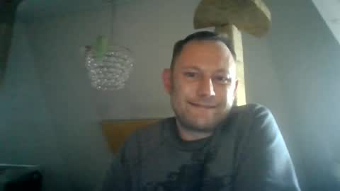 Snapshot of benizio_ chatting on January 16, 10:32 am benizio online show from January 16, 10:32 am