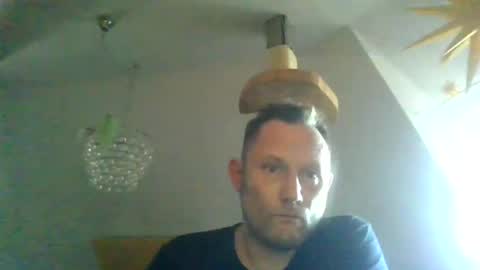 Snapshot of benizio_ chatting on January 17, 11:59 am benizio online show from January 17, 11:59 am