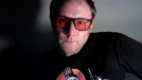 Snapshot of benizio_ chatting on September 24, 1:53 am benizio online show from September 24, 1:53 am