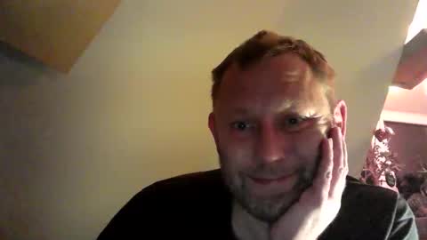 Snapshot of benizio_ chatting on November 22, 8:08 pm benizio online show from November 22, 8:08 pm