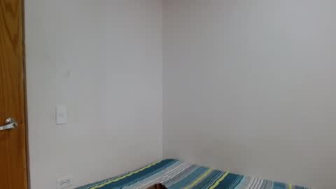 Snapshot of benjamin_isaac chatting on October 29, 1:02 pm benjamin_isaac online show from October 29, 1:02 pm