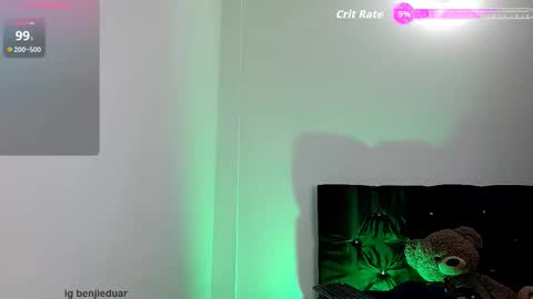 Benji Hoter online show from December 17, 11:00 pm