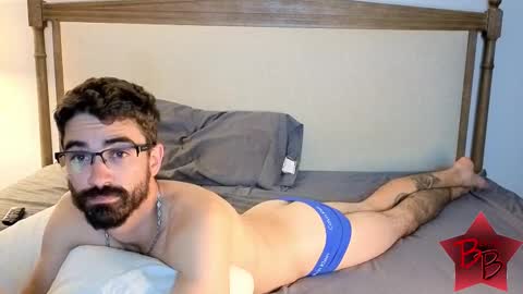 benny_boy95 online show from September 16, 1:39 am