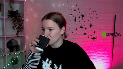 Snapshot of benny_duglas chatting on November 26, 10:27 am Benny online show from November 26, 10:27 am