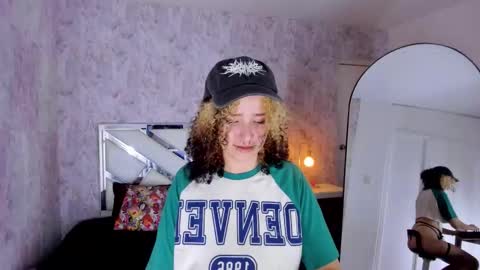 benny_wilson online show from September 17, 3:41 am